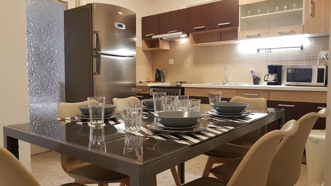 Palette Apartment Chocolate - Athens Center, 6 Bd, 3 Bath 외부 사진