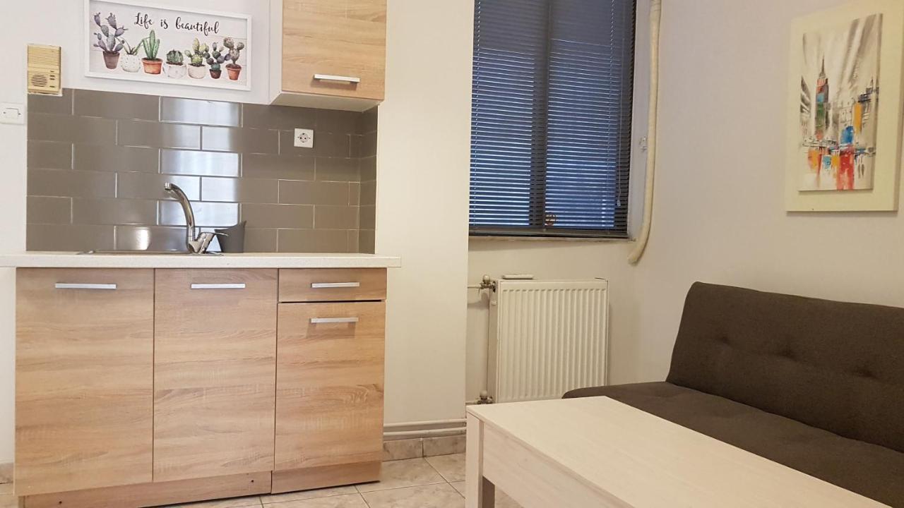 Palette Apartment Chocolate - Athens Center, 6 Bd, 3 Bath 외부 사진